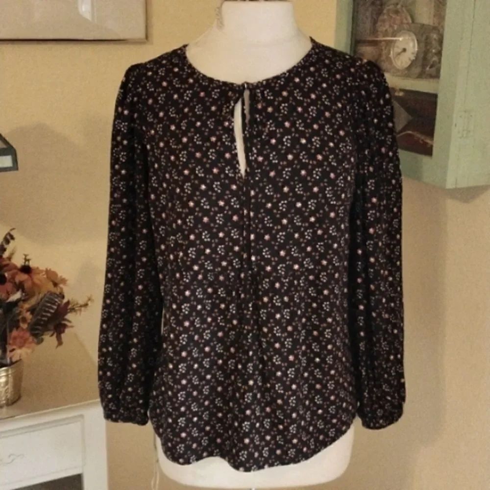 Universal Thread Retro Floral Top